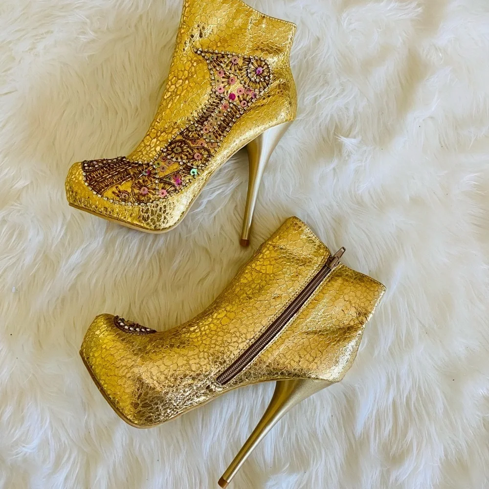 Celeste jewel embellished gold snakeskin stiletto bootie, Sz. 7